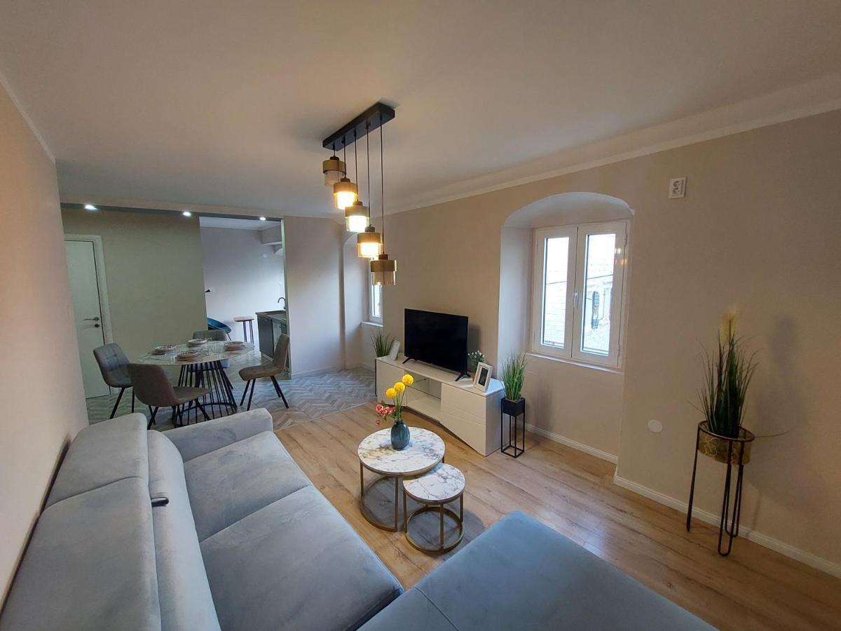 Apartments Jelena Kotor Zewnętrze zdjęcie