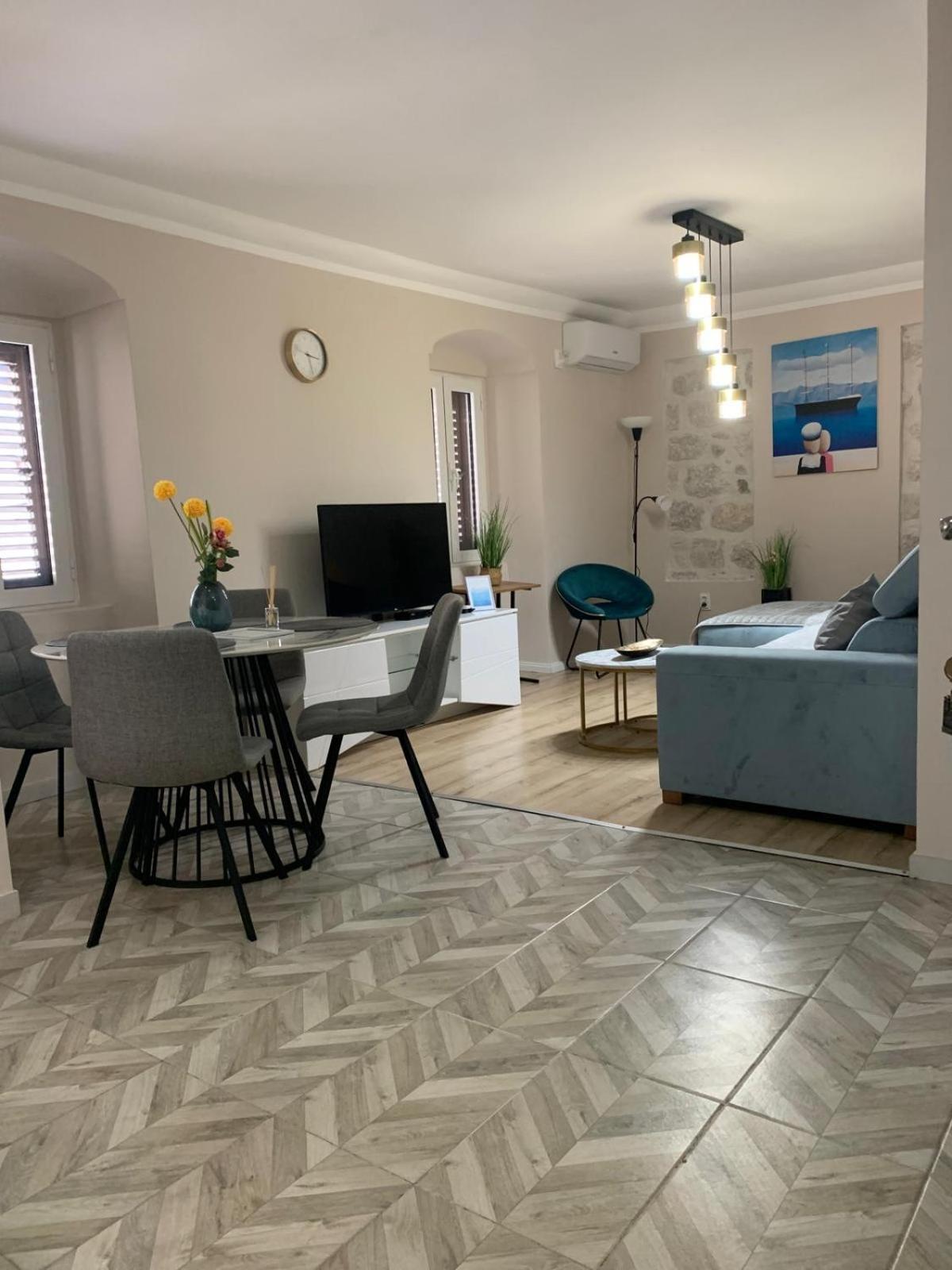 Apartments Jelena Kotor Zewnętrze zdjęcie